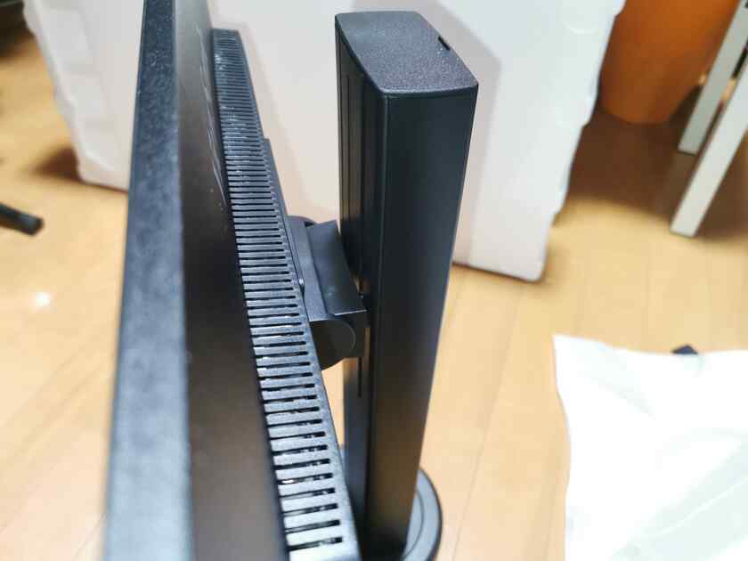ViewSonicのXG2405、なかなかよく出来てるなぁと感じました。
まぁ他のゲーミングディスプレイもよく出来てるし、実はASUSと迷ったりもしてましたｗ
