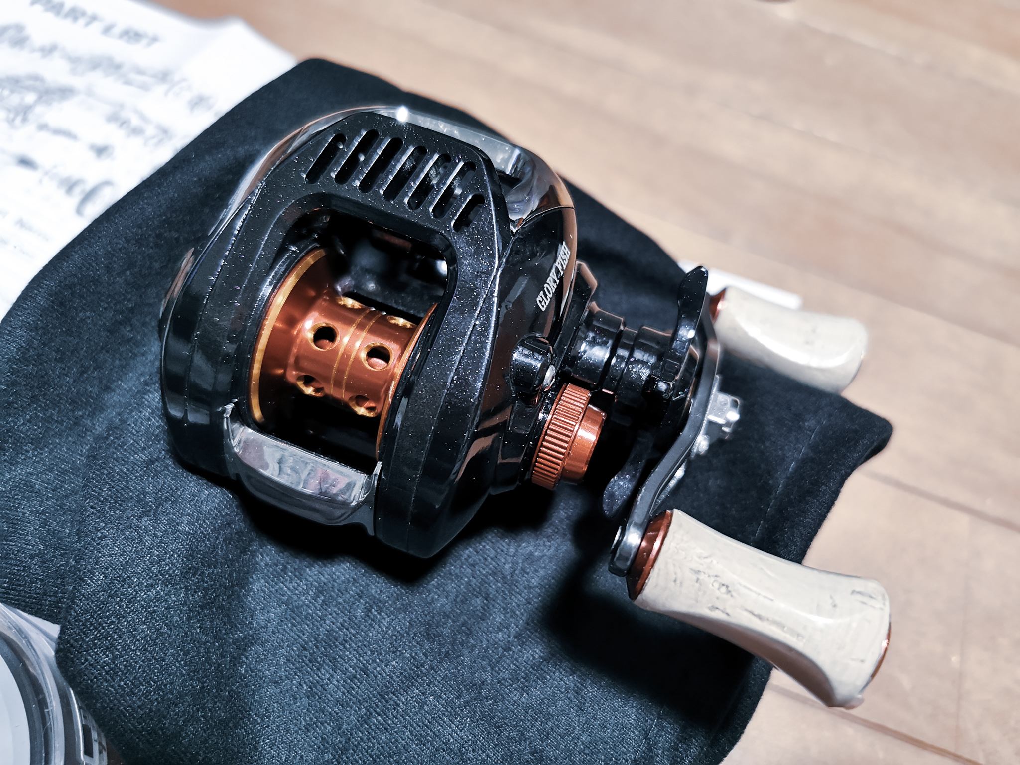 これが、本日購入したGLOGY FISHのベイトリール!