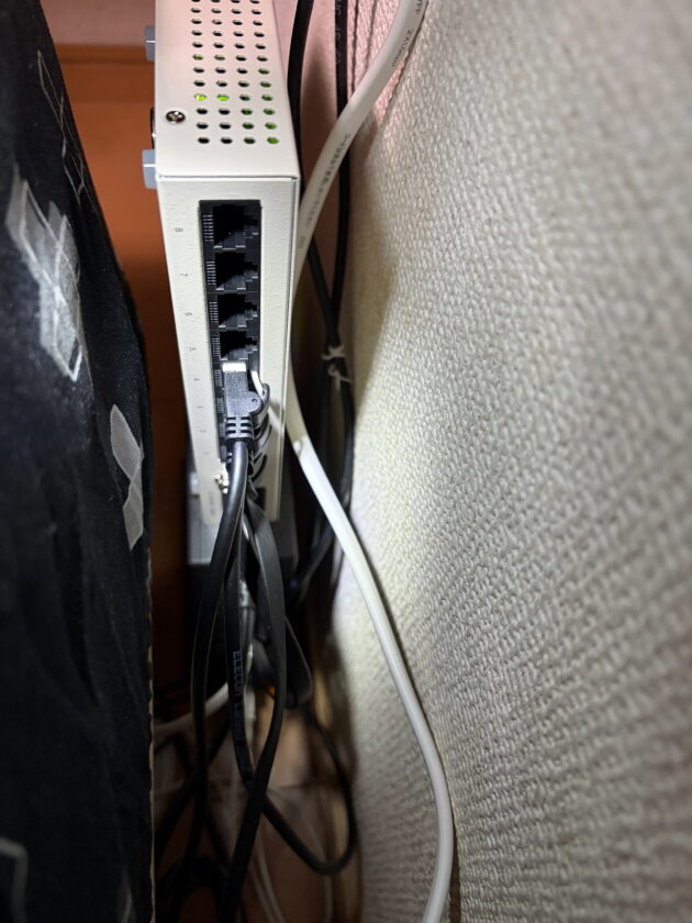 こんな感じで仮設置中