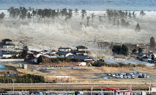 津波が迫る瞬間